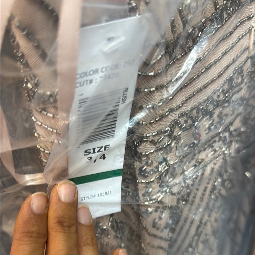 Jump Elegant Pink Sequin Evening Gown size3/4 Blush brand new - Picture 10 of 13